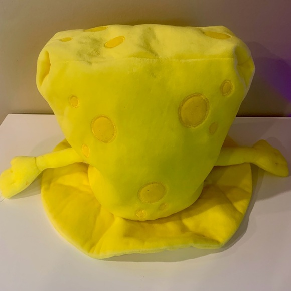 Universal Studios adult SpongeBob hat - Picture 2 of 5